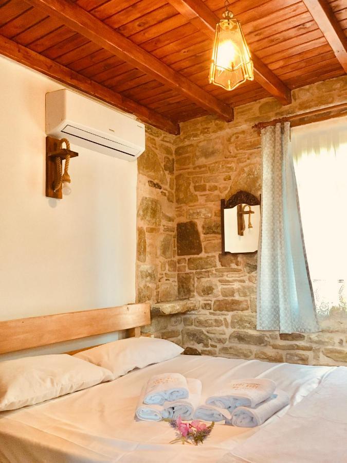 Sari Keci Tas Otel Имврос Экстерьер фото