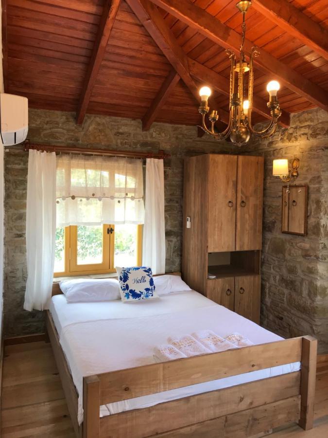 Sari Keci Tas Otel Имврос Экстерьер фото