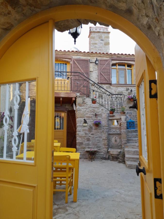 Sari Keci Tas Otel Имврос Экстерьер фото