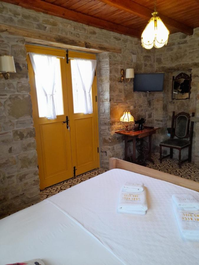 Sari Keci Tas Otel Имврос Экстерьер фото