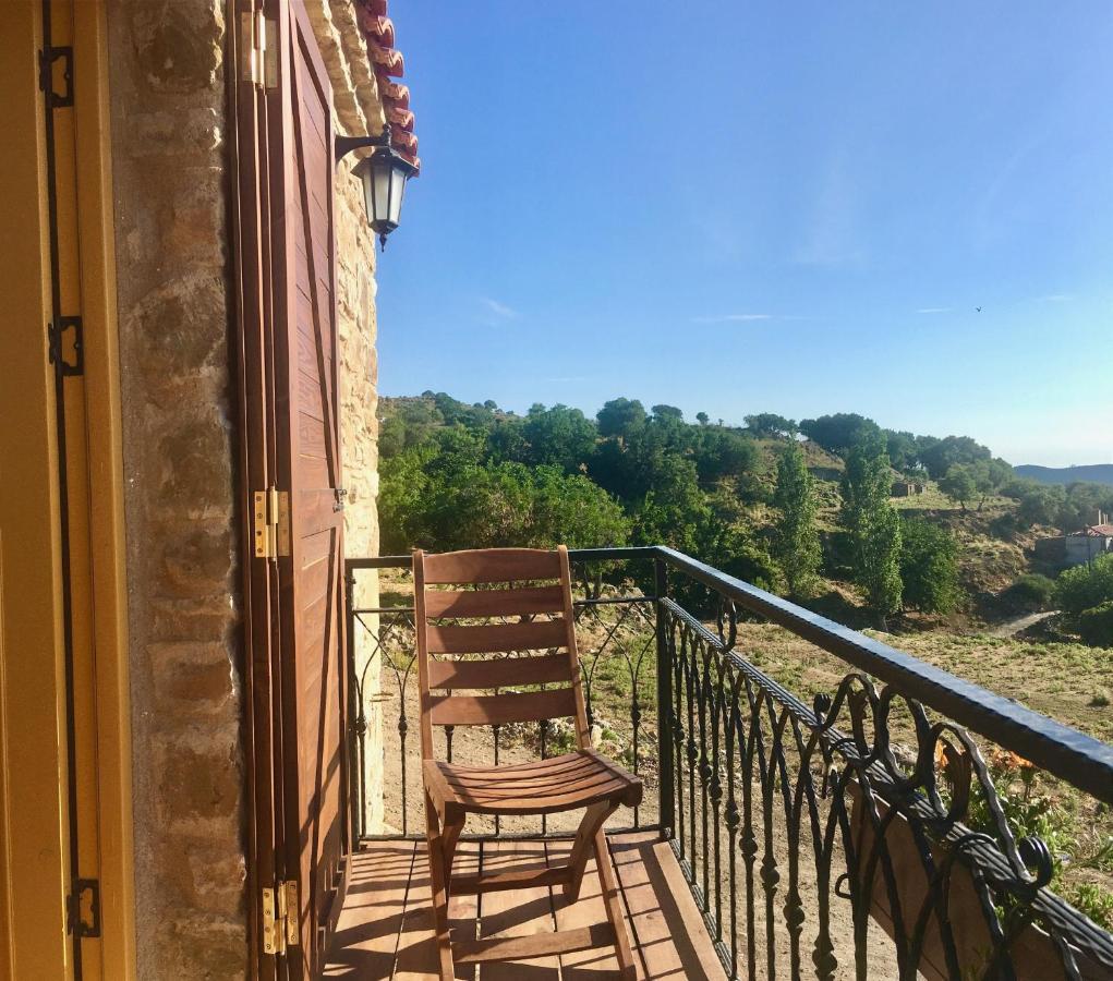 Sari Keci Tas Otel Имврос Экстерьер фото